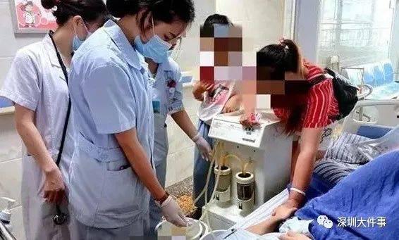 进站口 吃瓜,揭秘车站里的趣味瞬间