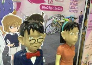 梦境人偶吃瓜拍照,人偶吃瓜拍照的奇幻之旅