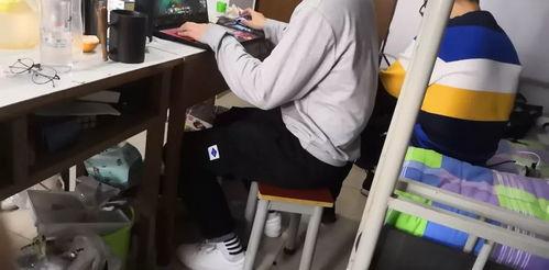 带你吃瓜奇葩宿舍