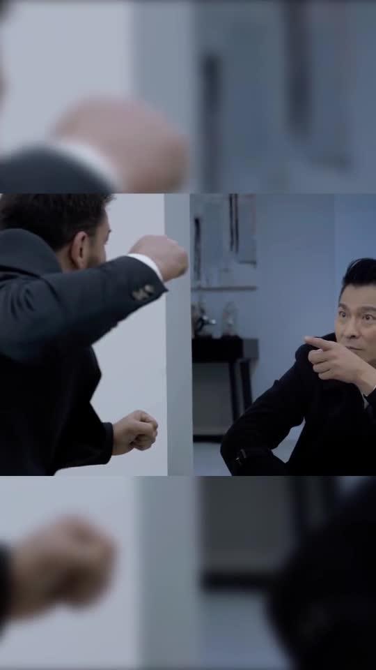 大哥和嫂子打架吃瓜,吃瓜群众围观热议