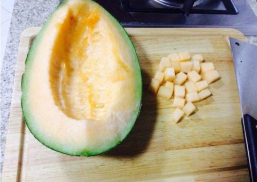 吃哈密瓜的感受咋写,一场味蕾的盛宴之旅